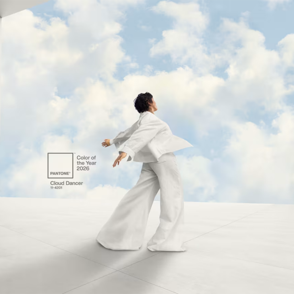 Abstract white and beige visual inspired by Cloud Dancer, the Pantone Color of the Year 2026, used to illustrate modern branding trends and design clarity.
