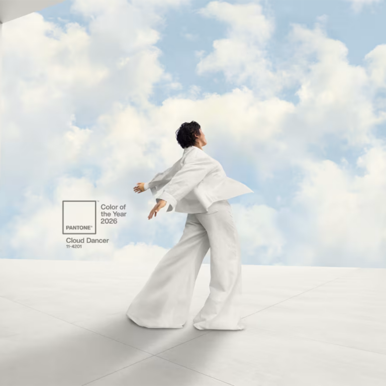 Abstract white and beige visual inspired by Cloud Dancer, the Pantone Color of the Year 2026, used to illustrate modern branding trends and design clarity.